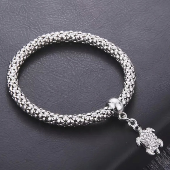 Jewelry - Bracelet- NEW- Sea Turtle Stretch Bracelet